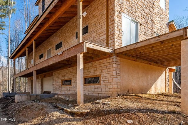 324 Allen Snyder Road, Trade, TN 37691