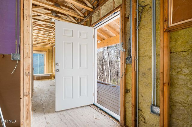 324 Allen Snyder Road, Trade, TN 37691