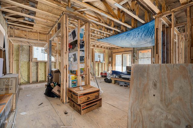 324 Allen Snyder Road, Trade, TN 37691