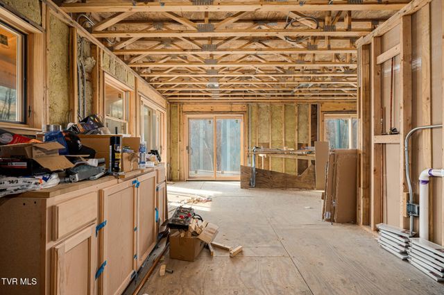 324 Allen Snyder Road, Trade, TN 37691