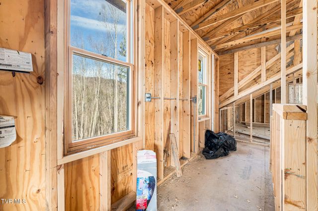 324 Allen Snyder Road, Trade, TN 37691