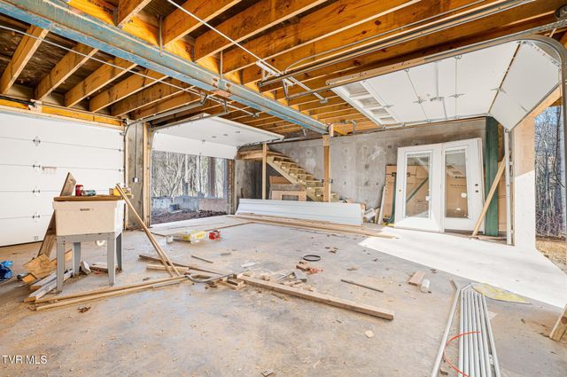 324 Allen Snyder Road, Trade, TN 37691