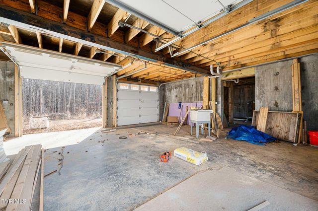 324 Allen Snyder Road, Trade, TN 37691