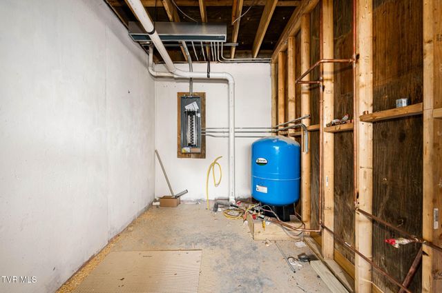 324 Allen Snyder Road, Trade, TN 37691