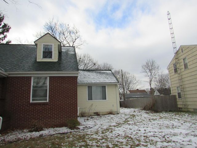 434 Chalmers Street, Flint, MI 48503