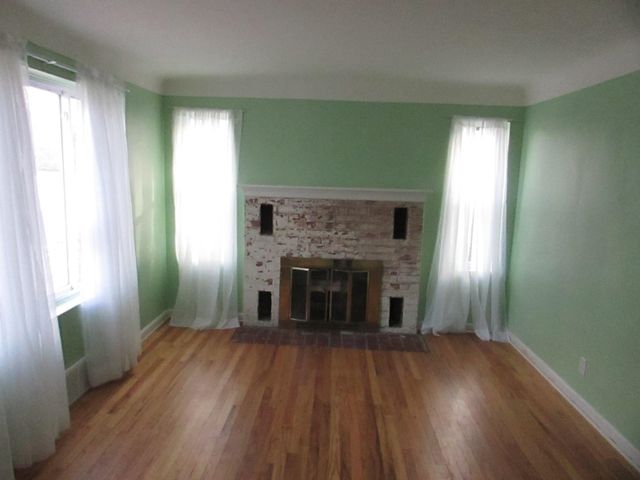 434 Chalmers Street, Flint, MI 48503