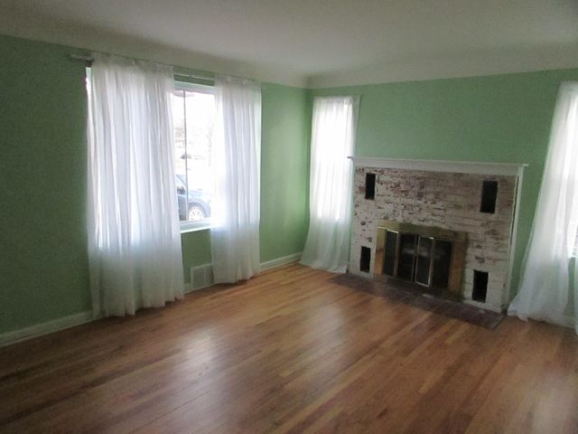 434 Chalmers Street, Flint, MI 48503