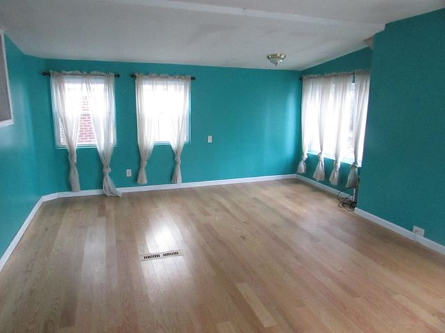 434 Chalmers Street, Flint, MI 48503