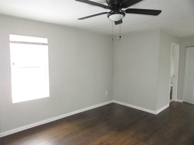 434 Chalmers Street, Flint, MI 48503