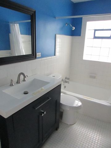 434 Chalmers Street, Flint, MI 48503