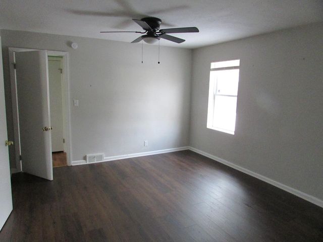 434 Chalmers Street, Flint, MI 48503