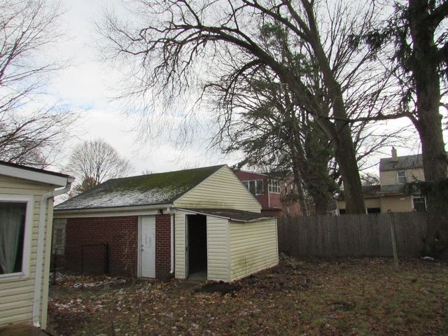 434 Chalmers Street, Flint, MI 48503