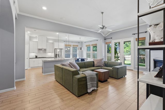 111 Riverbend Way, Montgomery, TX 77316