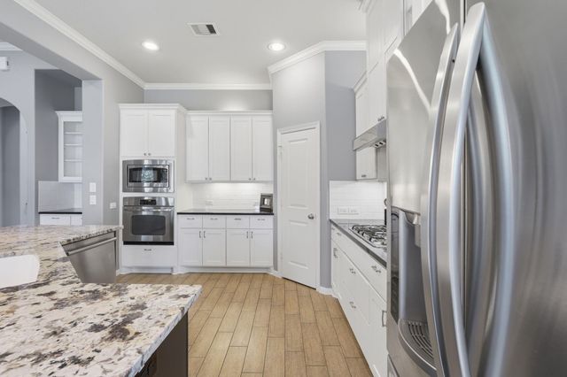 111 Riverbend Way, Montgomery, TX 77316