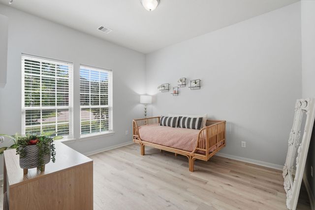 111 Riverbend Way, Montgomery, TX 77316