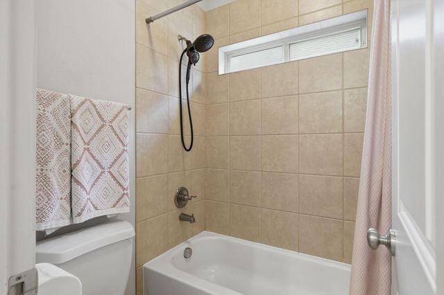 111 Riverbend Way, Montgomery, TX 77316