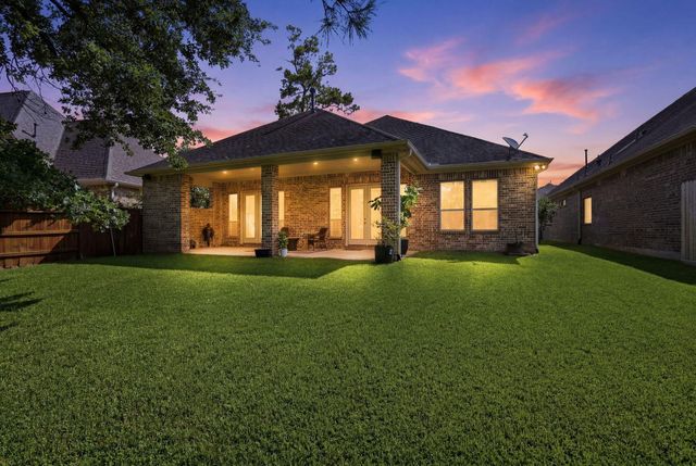 111 Riverbend Way, Montgomery, TX 77316