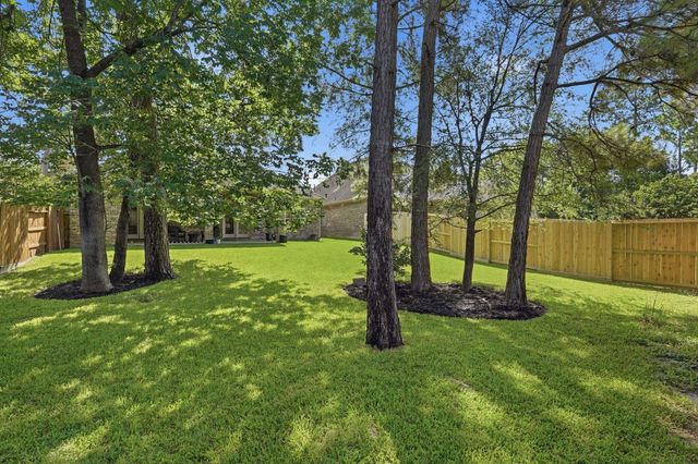 111 Riverbend Way, Montgomery, TX 77316
