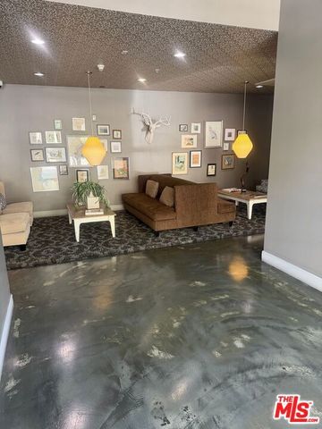 300 E 4th Street 208, Long Beach, CA 90802