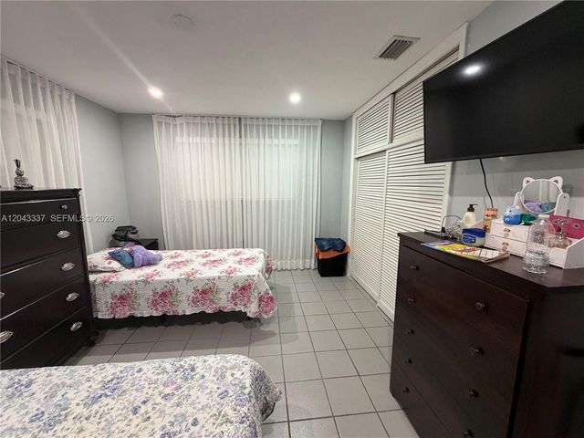 7140 Grandview Boulevard, Miramar, FL 33023