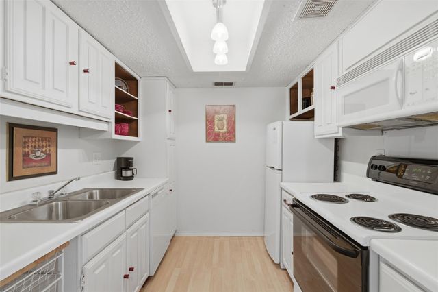 8210 Bent Tree RD 235, Austin, TX 78759