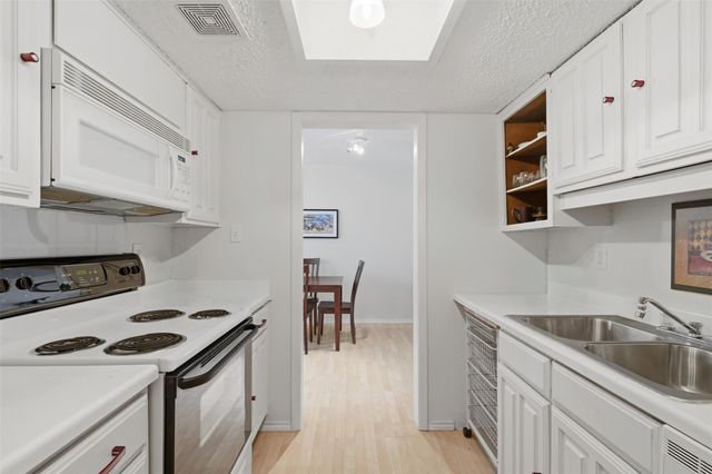 8210 Bent Tree RD 235, Austin, TX 78759
