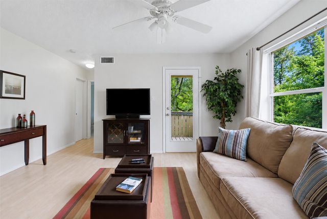 8210 Bent Tree RD 235, Austin, TX 78759