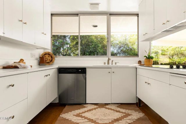 5511 Vista Canada Place, La Canada Flintridge, CA 91011