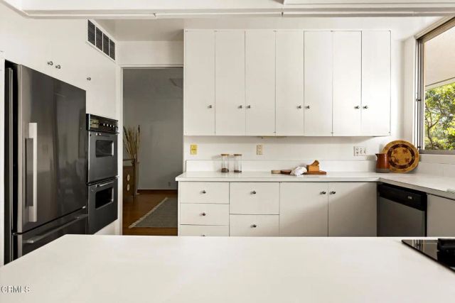 5511 Vista Canada Place, La Canada Flintridge, CA 91011