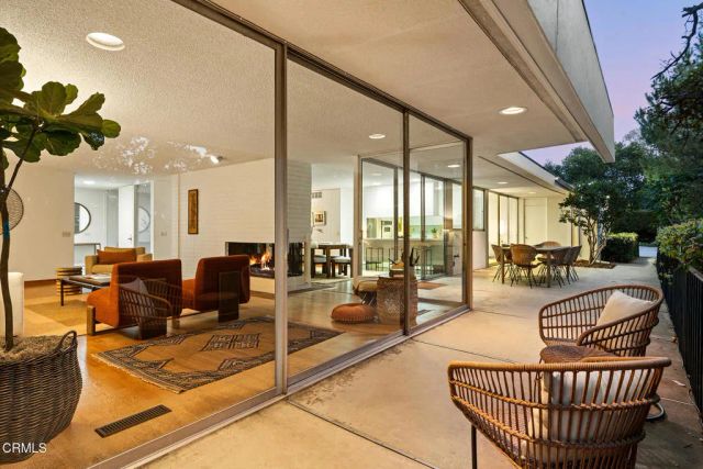 5511 Vista Canada Place, La Canada Flintridge, CA 91011