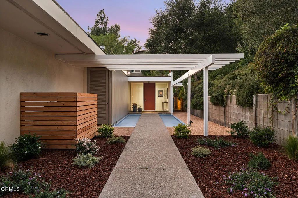 5511 Vista Canada Place, La Canada Flintridge, CA 91011