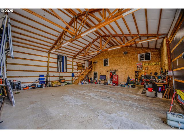 76171 DELENA MAYGER Rd, Rainier, OR 97048