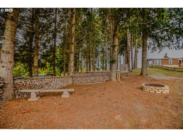 76171 DELENA MAYGER Rd, Rainier, OR 97048