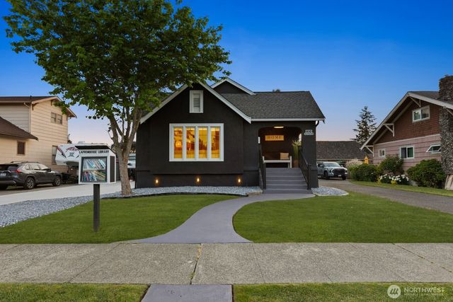 1904 LaFromboise Street, Enumclaw, WA 98022