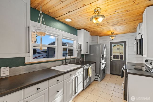 1904 LaFromboise Street, Enumclaw, WA 98022