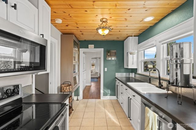 1904 LaFromboise Street, Enumclaw, WA 98022