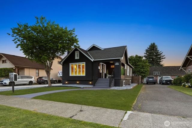 1904 LaFromboise Street, Enumclaw, WA 98022