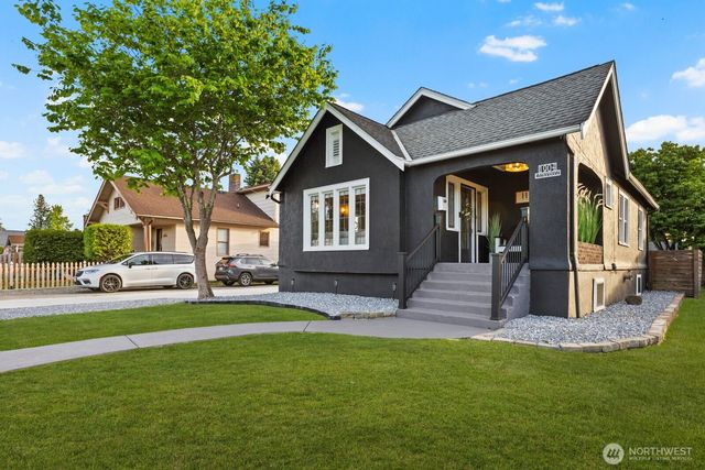 1904 LaFromboise Street, Enumclaw, WA 98022