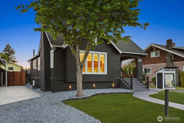 1904 LaFromboise Street, Enumclaw, WA 98022