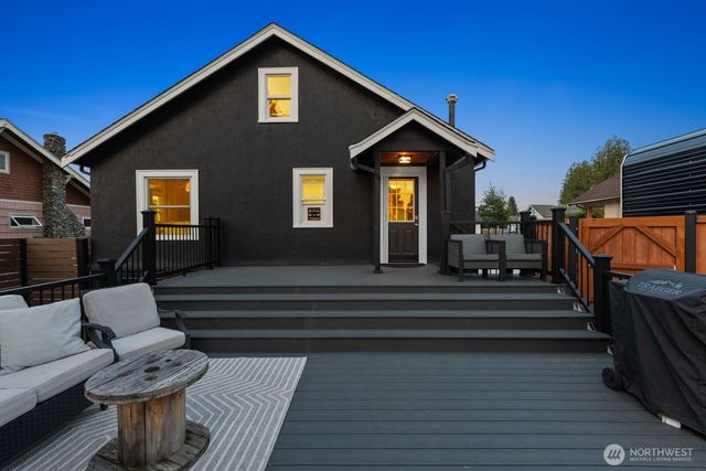 1904 LaFromboise Street, Enumclaw, WA 98022