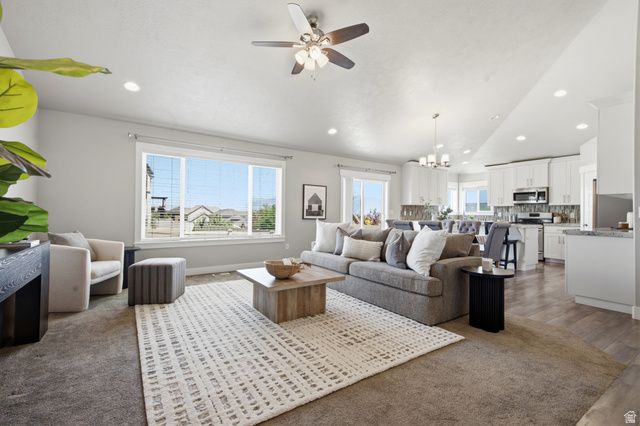 532 W KIT FOX DR, Saratoga Springs, UT 84045