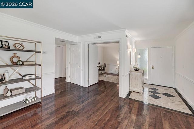 3142 Rossmoor Pkwy 2, Walnut Creek, CA 94595