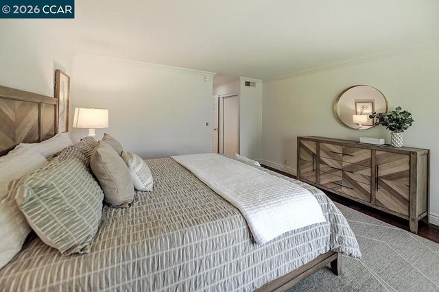 3142 Rossmoor Pkwy 2, Walnut Creek, CA 94595