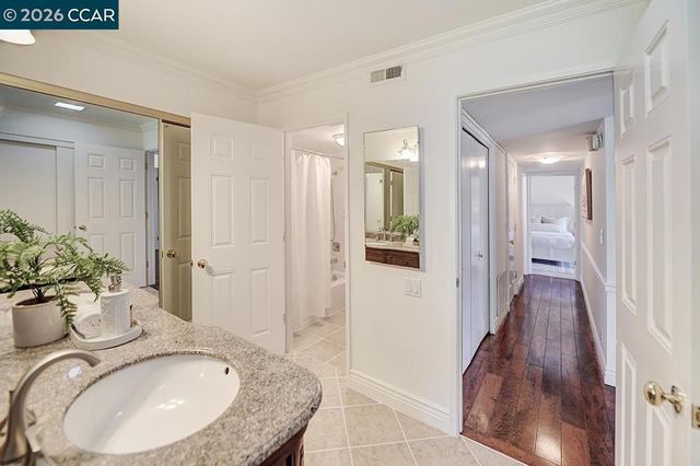 3142 Rossmoor Pkwy 2, Walnut Creek, CA 94595