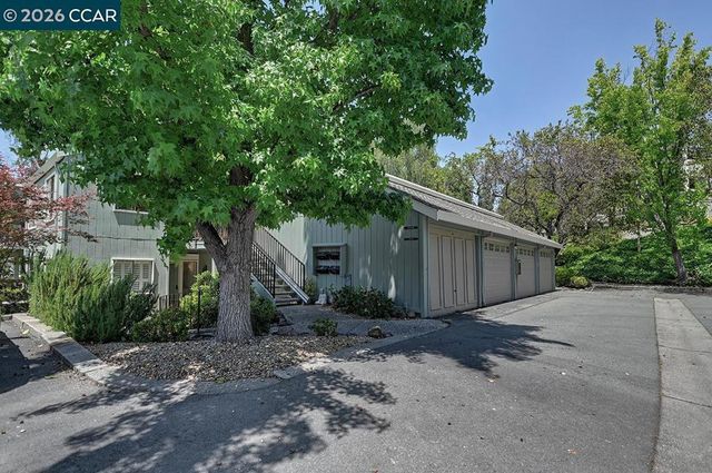 3142 Rossmoor Pkwy 2, Walnut Creek, CA 94595