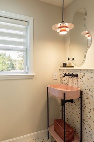 12 Silvermine Road, Woburn, MA 01801