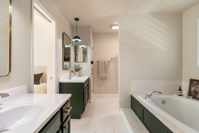 12 Silvermine Road, Woburn, MA 01801