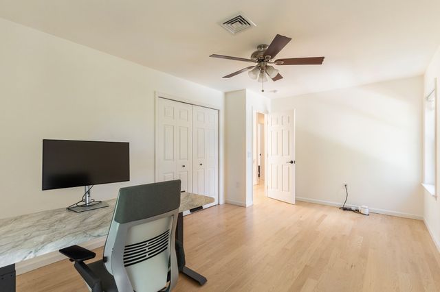 12 Silvermine Road, Woburn, MA 01801