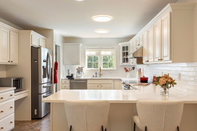 12 Silvermine Road, Woburn, MA 01801