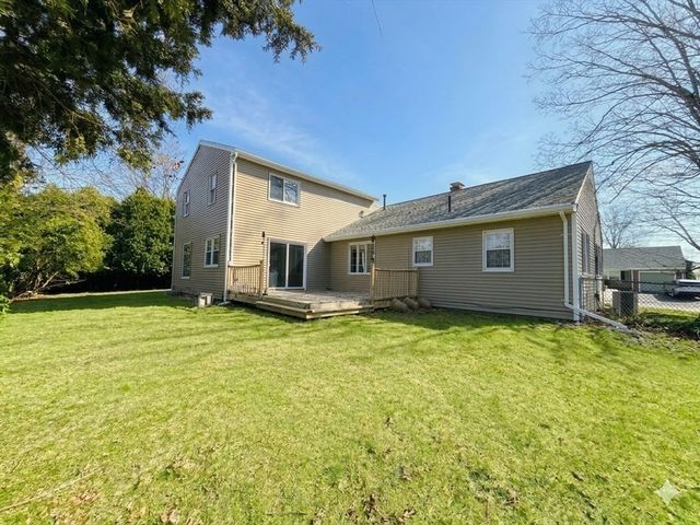 15 Alroy Rd, Weymouth, MA 02190